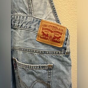 Levi’s Overalls Size Small excellent condition